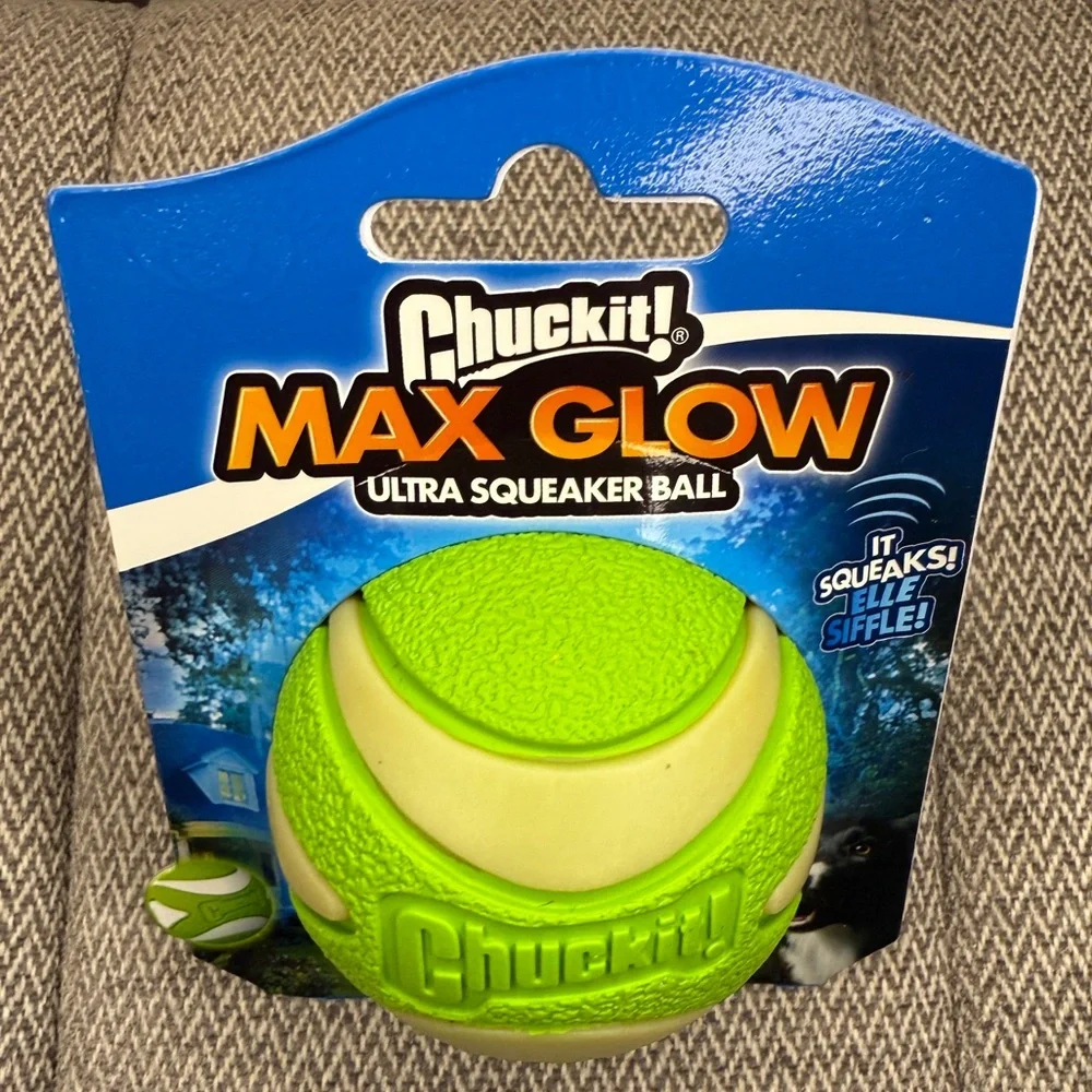chuckit! chuckit max
